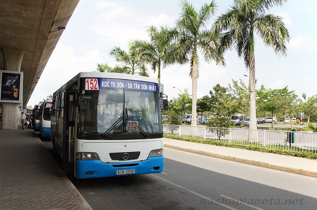Autobus 152. Aeripuerto Saigón.