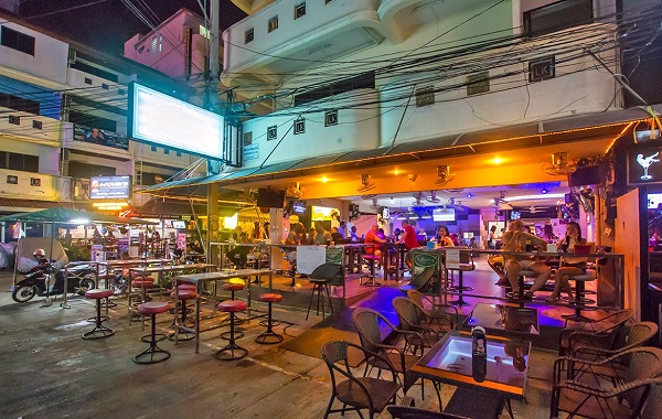 Kilkenny bar y hotel. Lk metro. Pattaya