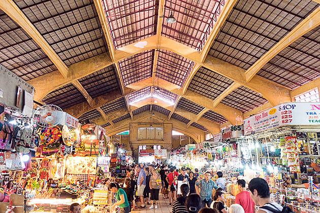 Ben-Thanh-Market-interior. Saigón