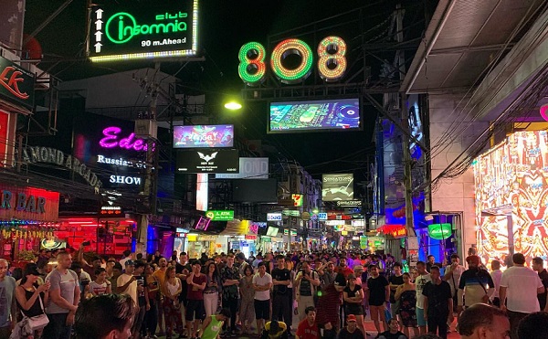 808. Discotecas Walking Street Pattaya