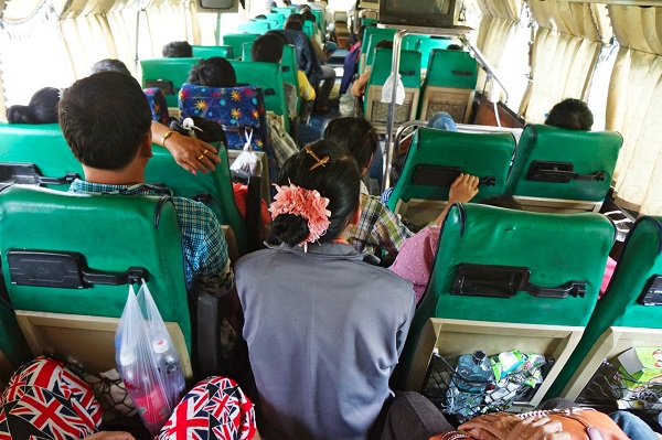 Autobus de Laos. Viafar por Laos