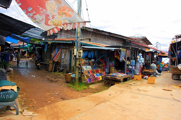 Mercado de Muang Khong. Viajar por Laos.