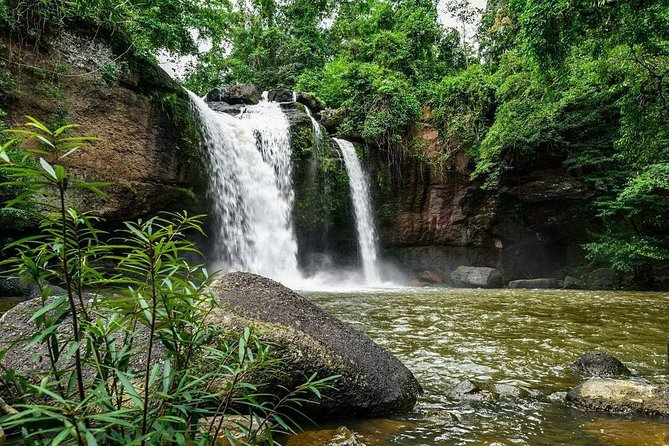 Park-Haew Suwat Waterfall